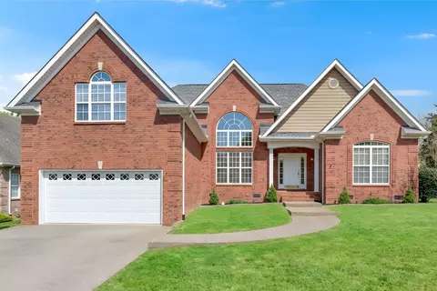 1004 Notting Hill Dr, Gallatin, TN 37066