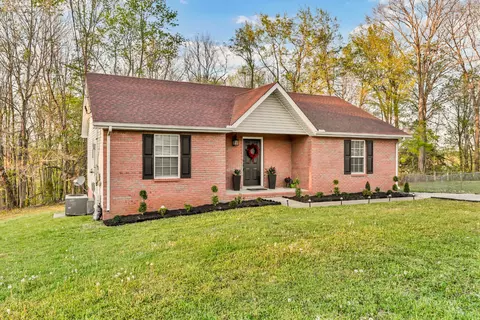 901 Lindsey Dr, Clarksville, TN 37042