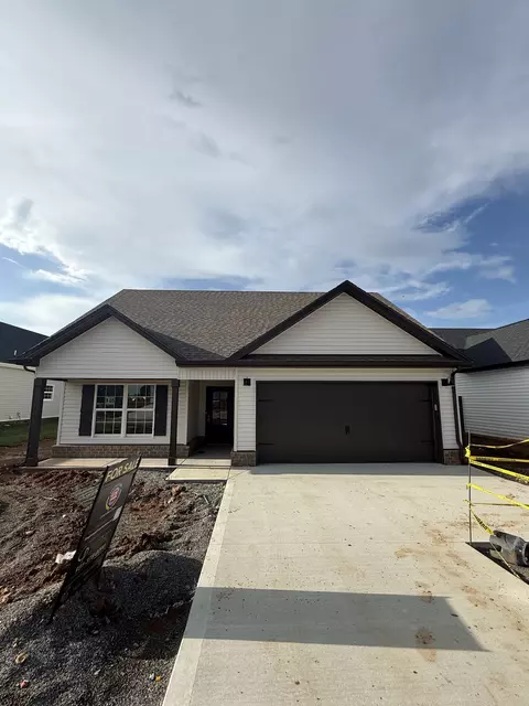2700 Brewster Dr, Clarksville, TN 37042