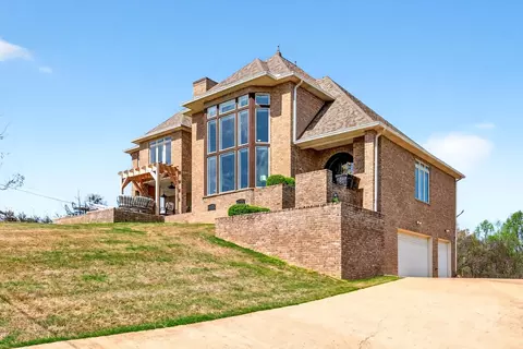 Exterior - 501 River Trace Dr, Dover, TN 37058 photo 9 of 20