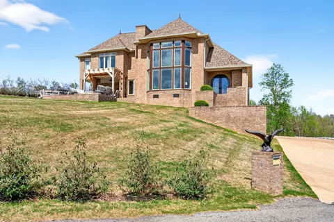 Exterior - 501 River Trace Dr, Dover, TN 37058 photo 6 of 20