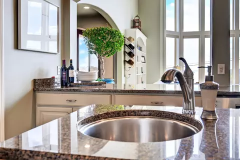 Kitchen - 501 River Trace Dr, Dover, TN 37058 photo 5 of 8