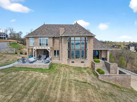 Exterior - 501 River Trace Dr, Dover, TN 37058 photo 13 of 20