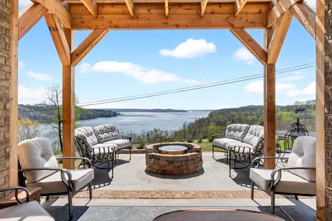 501 River Trace Dr, Dover, TN 37058