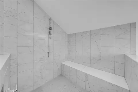 Bath - 155 Riverview Ct, Jasper, TN 37347 photo 9 of 9