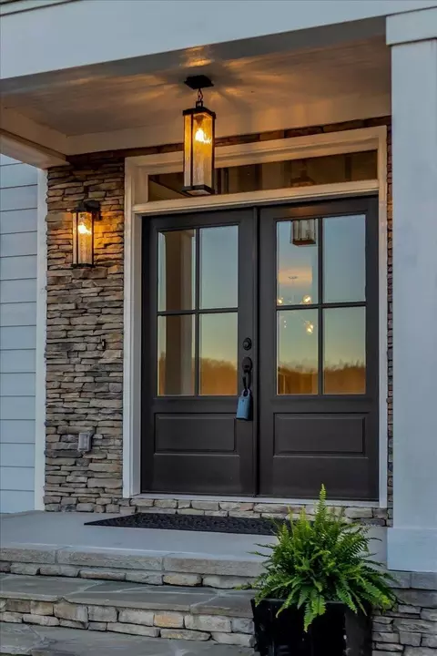 Entry Way - 155 Riverview Ct, Jasper, TN 37347 photo 1 of 24