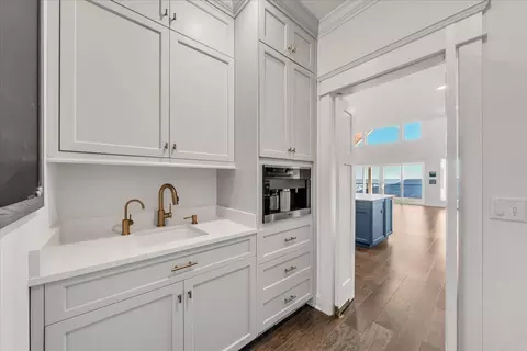 Kitchen - 155 Riverview Ct, Jasper, TN 37347 photo 9 of 12
