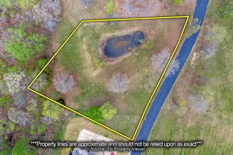 272 Rivers Edge Dr, Bath Springs, TN 38311