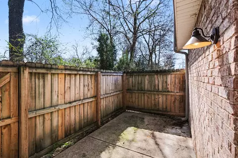 Exterior - 2506 Main St E #E6, Murfreesboro, TN 37127 photo 3 of 4