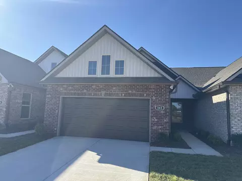 565 W Foxrun, Springfield, TN 37172