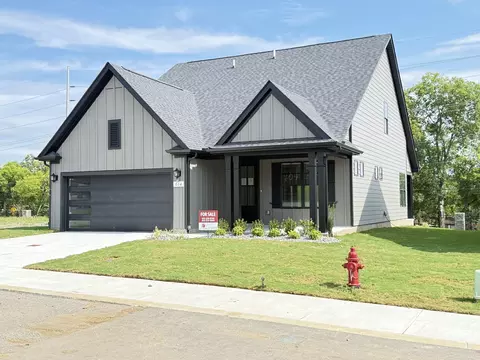 604 Gustaf Dr, Whites Creek, TN 37189