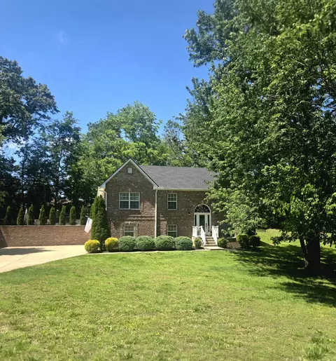 2034 Christy Ln, Greenbrier, TN 37073