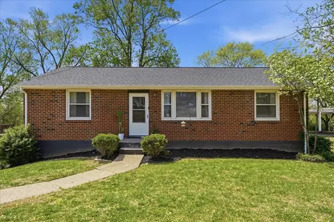 250 Bonnacroft Dr, Hermitage, TN 37076