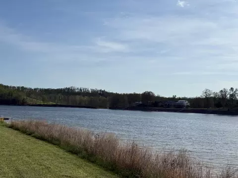 1781 Hardin Bottom River Rd, Clifton, TN 38425