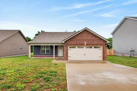 1012 Dublin Dr, Clarksville, TN 37042