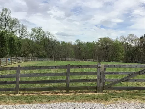 Exterior - 8960 New Chapel Rd, Springfield, TN 37172 photo 10 of 10