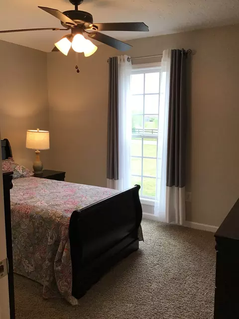 Bedroom - 8960 New Chapel Rd, Springfield, TN 37172 photo 10 of 10
