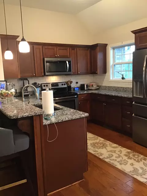 Kitchen - 8960 New Chapel Rd, Springfield, TN 37172 photo 5 of 8