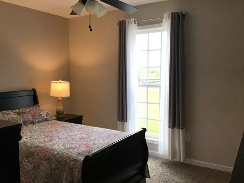 Bedroom - 8960 New Chapel Rd, Springfield, TN 37172 photo 8 of 10
