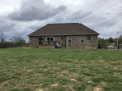 Exterior - 8960 New Chapel Rd, Springfield, TN 37172 photo 8 of 10