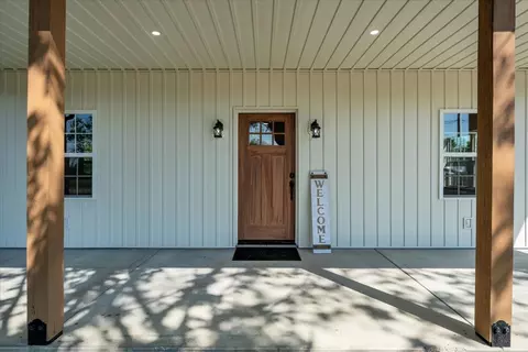 Exterior - 2152 Old Well Rd, Morrison, TN 37357 photo 5 of 10