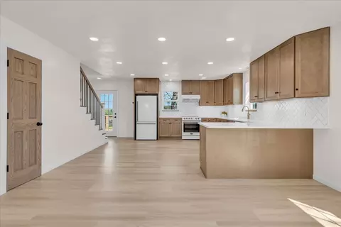 Kitchen - 2152 Old Well Rd, Morrison, TN 37357 photo 9 of 9