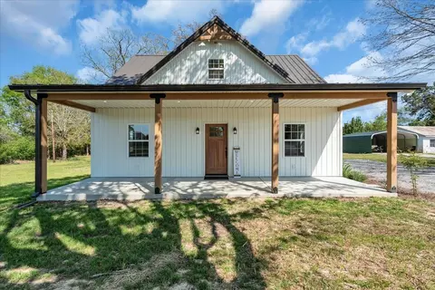 Exterior - 2152 Old Well Rd, Morrison, TN 37357 photo 2 of 10