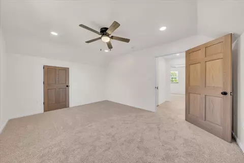 Bedroom - 2152 Old Well Rd, Morrison, TN 37357 photo 10 of 10