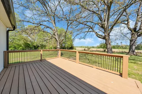 Exterior - 2152 Old Well Rd, Morrison, TN 37357 photo 8 of 10