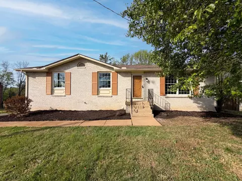 680 Atlanta Dr, Hermitage, TN 37076