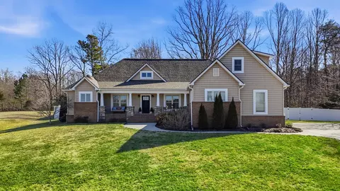 293 Covenant Dr NE, Cleveland, TN 37323
