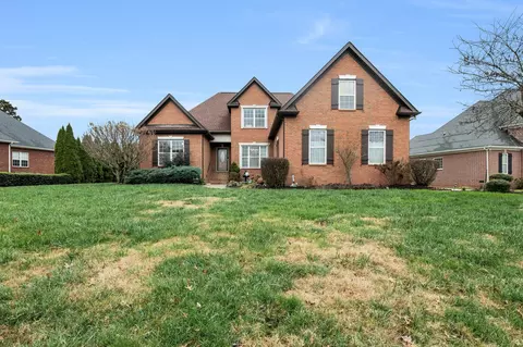 1311 Heather Pl, Murfreesboro, TN 37128