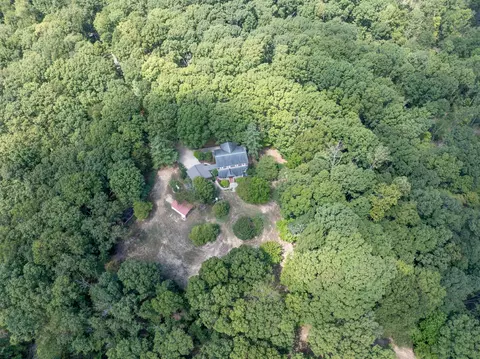 7422 Indian Creek Rd, Mcewen, TN 37101