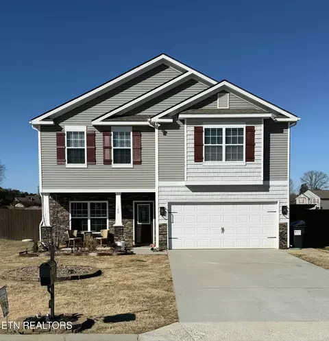 169 Cate Ln, Lenoir City, TN 37772