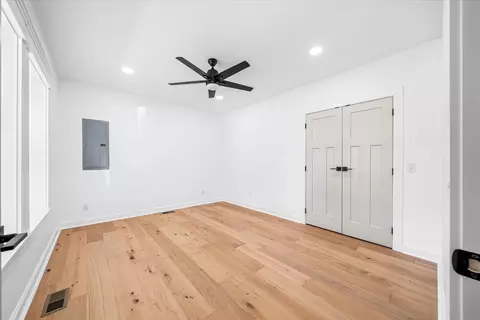 Bedroom - 806 Robinson Ridge Rd, Baxter, TN 38544 photo 1 of 3
