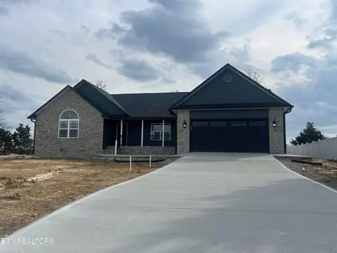 140 Colby Cir, Crossville, TN 38571