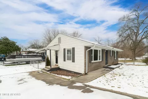 633 Shamrock Ave, Knoxville, TN 37917