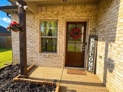 Other - 137 Executive Dr, Jackson, TN 38305 photo 1 of 5
