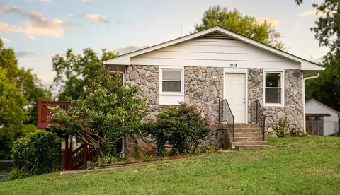 508 Dorothy Dr, Goodlettsville, TN 37072