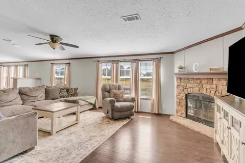 2309 W Mount Vernon Rd, Bethpage, TN 37022