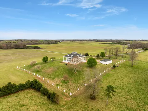 99 Posey Cir, Saint Joseph, TN 38481