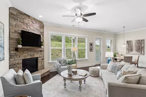 1055 Amelia Park Dr, Franklin, TN 37067