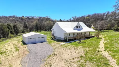 117 Switchboard Rd, Brush Creek, TN 38547