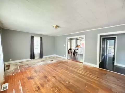 101 Walnut St, Decherd, TN 37324 photo 3