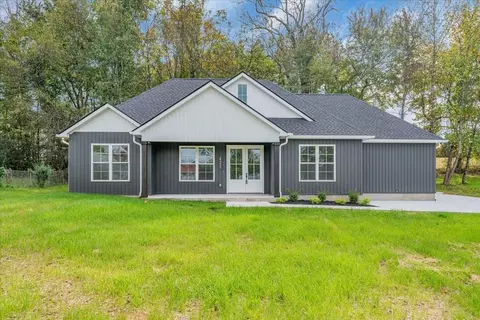 421 Sherwood Dr, Mcminnville, TN 37110