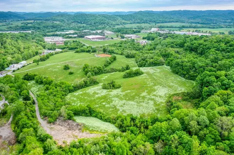 226 Jmz Dr, Gordonsville, TN 38563