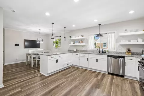 Kitchen - 212 E Clark Blvd, Murfreesboro, TN 37130 photo 4 of 4