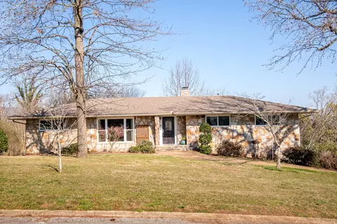 819 Brynwood Dr, Chattanooga, TN 37415