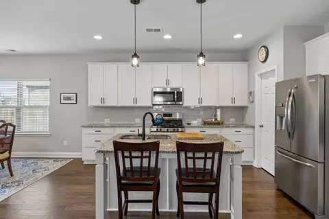 Kitchen - 1017 Violet St, Spring Hill, TN 37174 photo 2 of 5