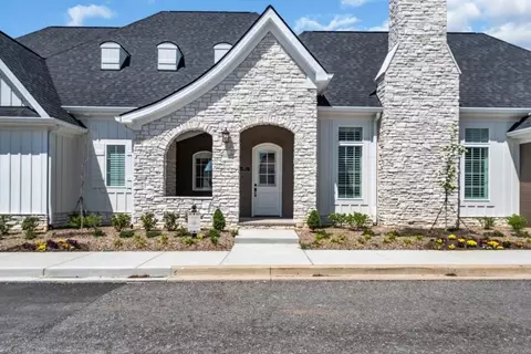 317 Flag Ct, Gallatin, TN 37066